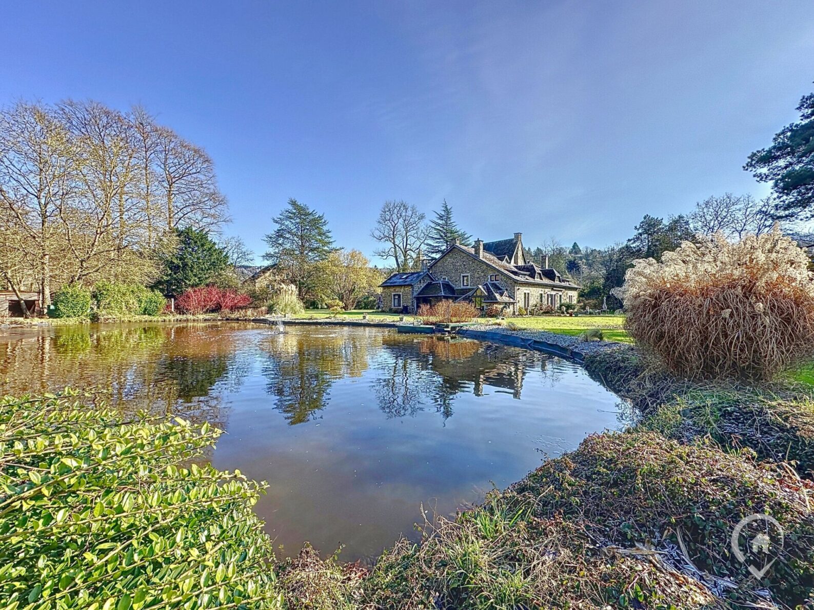 Acheter avant de vendre : Bonne ou mauvaise idée en 2025 ?