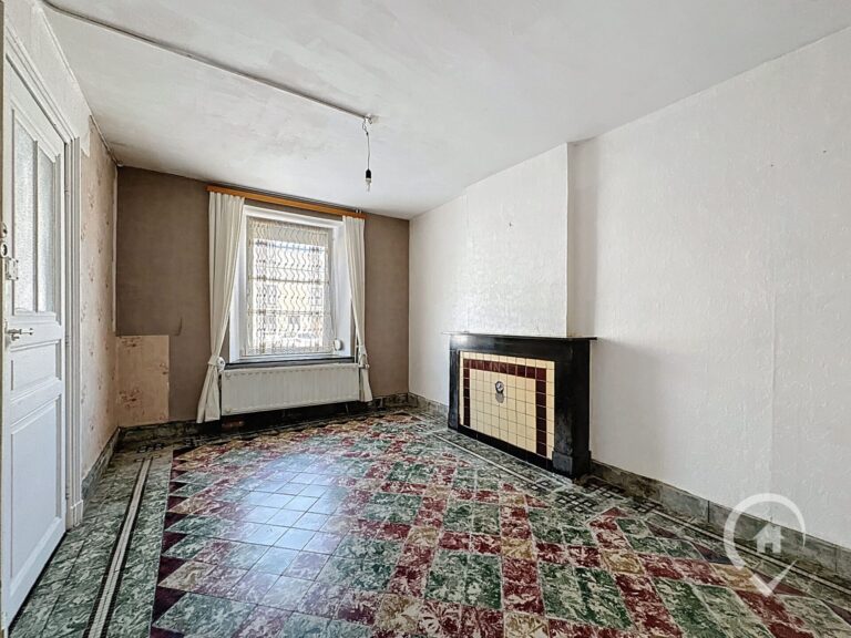 Condrogest - Maison familiale à vendre à Winenne