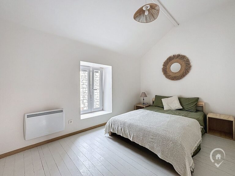 Condrogest - Maison rénovée à vendre au Prieuré d'Anseremme