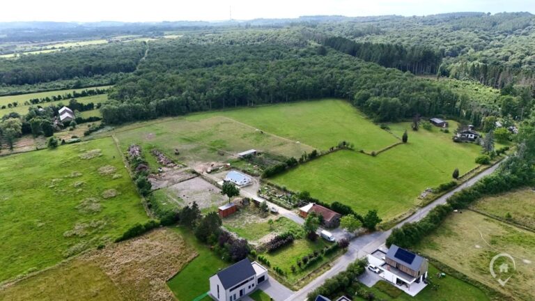 Condrogest - Ensemble immobilier sur 3,5 hectares à vendre à Serinchamps