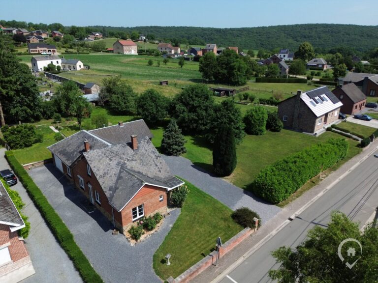 Condrogest - Villa 3 chambres à rénover à vendre à Hastière