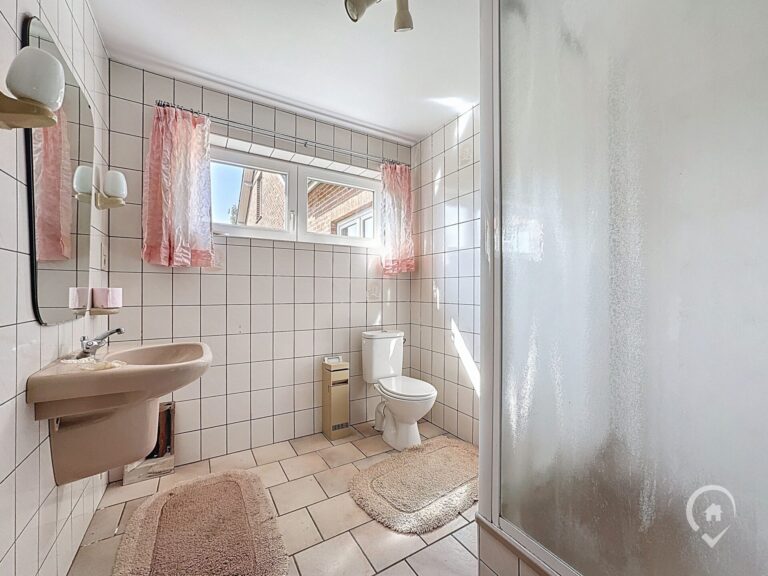 Condrogest - Villa 3 chambres à rénover à vendre à Hastière
