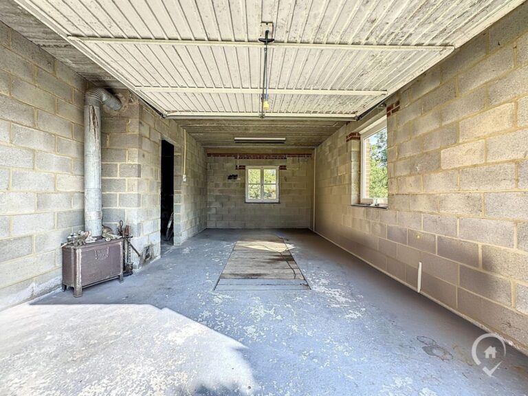 Condrogest - Villa 3 chambres à rénover à vendre à Hastière