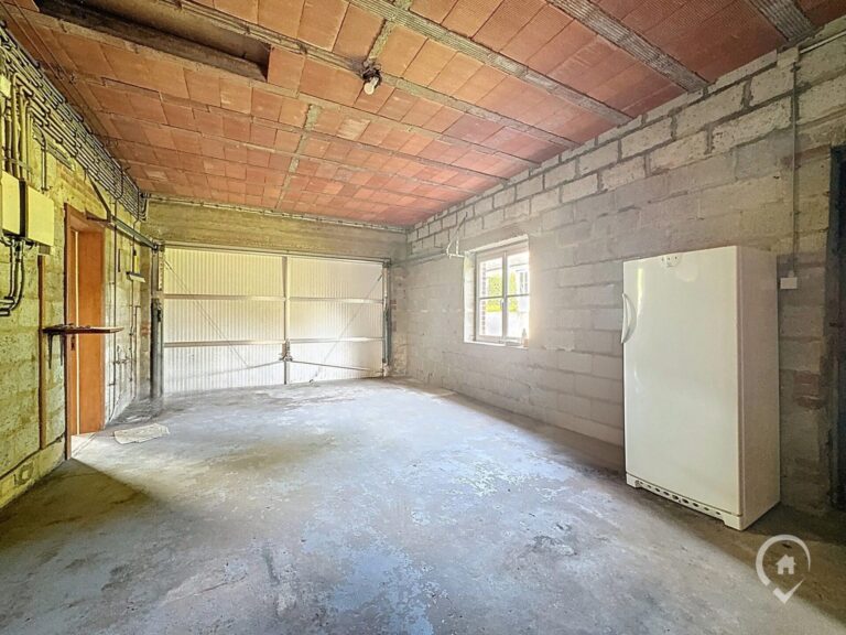 Condrogest - Villa 3 chambres à rénover à vendre à Hastière