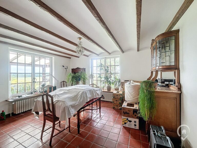 Condrogest - Grande maison 5 chambres à louer à Jamblinne