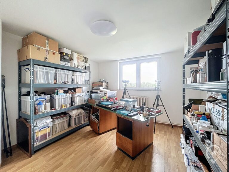 Condrogest - Grande maison 5 chambres à louer à Jamblinne