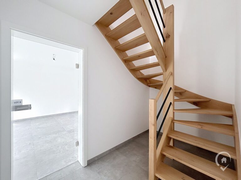 Condrogest - Villa neuve avec jardin 3 chambres à louer à Baillonville
