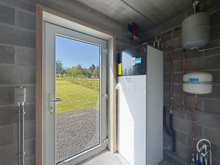 Condrogest - Villa neuve avec jardin 3 chambres à louer à Rabozée