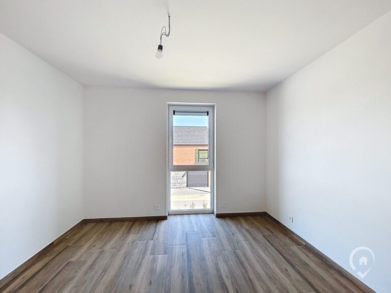 Condrogest - Villa neuve avec jardin 3 chambres à louer à Rabozée