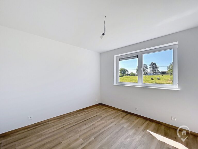 Condrogest - Villa neuve avec jardin 3 chambres à louer à Rabozée
