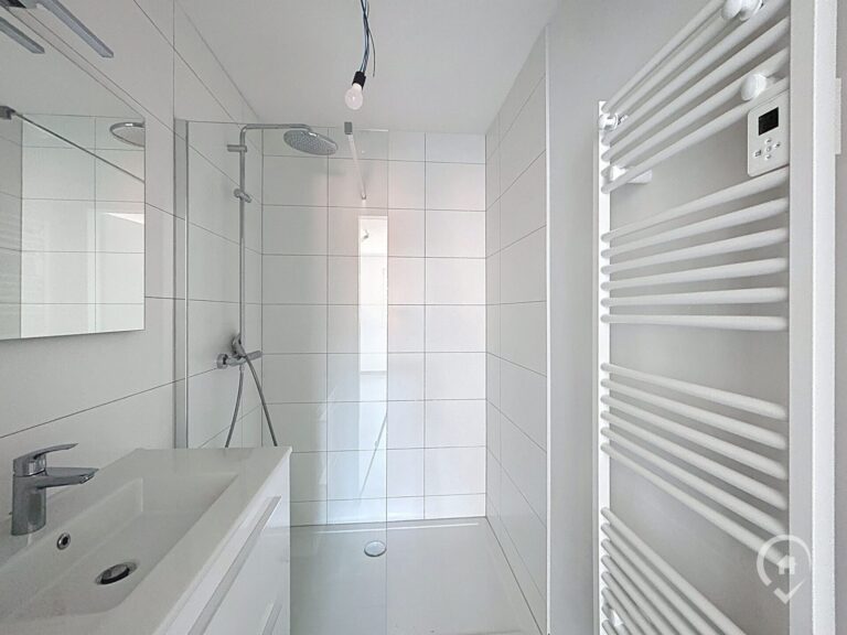 Condrogest - Villa neuve avec jardin 3 chambres à louer à Rabozée