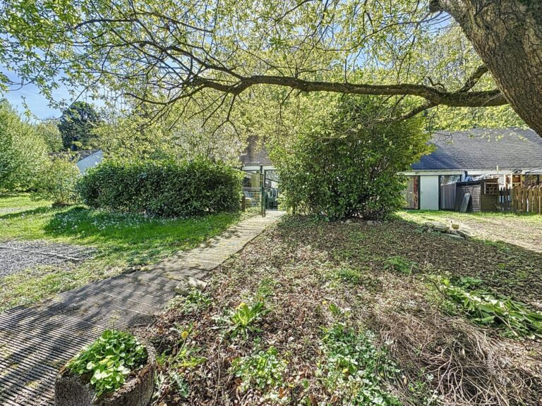 Condrogest - Bungalow 1 chambre à vendre à Hastière - Domaine Les Gaux