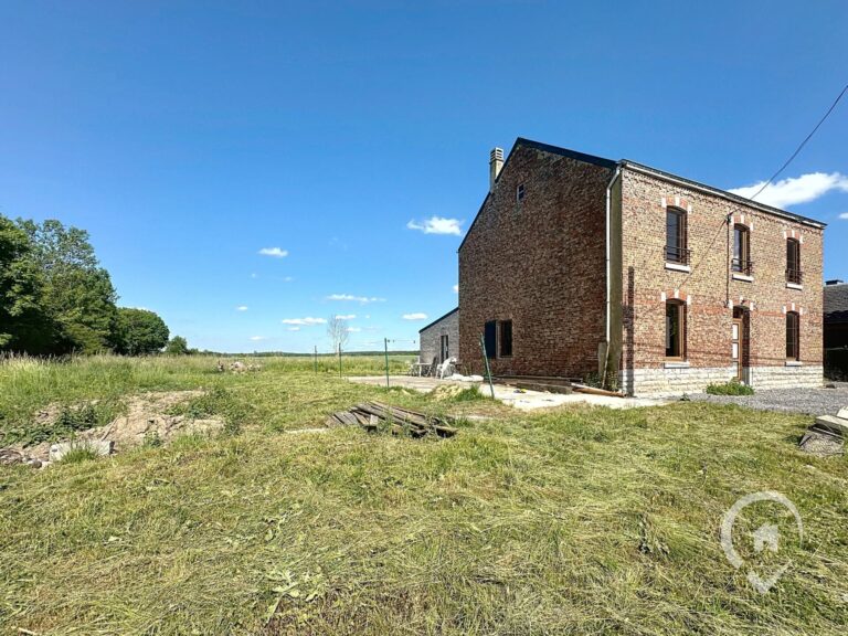 Condrogest - Maison familiale à vendre à Focant