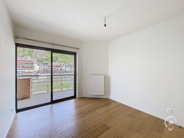 Condrogest - Appartement 2 chambres à louer à Dinant, en bord de Meuse