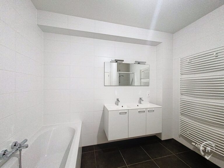 Condrogest - Appartement 2 chambres à louer à Dinant, en bord de Meuse