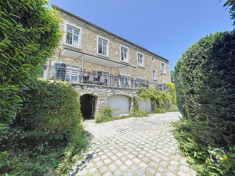 Condrogest - Ensemble immobilier à vendre à Sovet