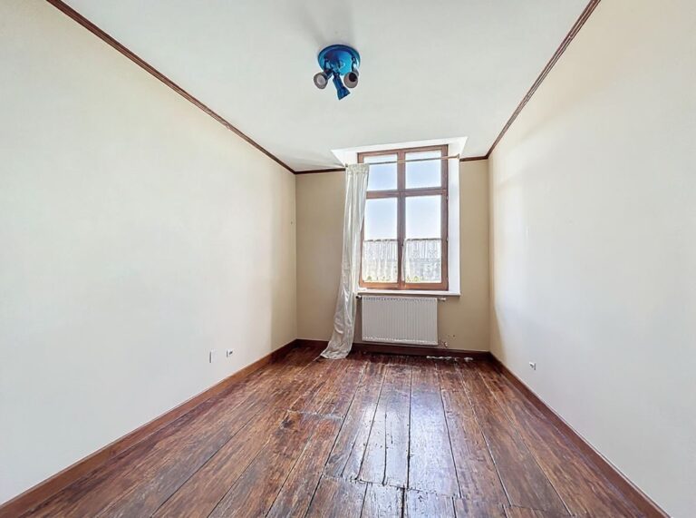 Condrogest - Ensemble immobilier à vendre à Sovet