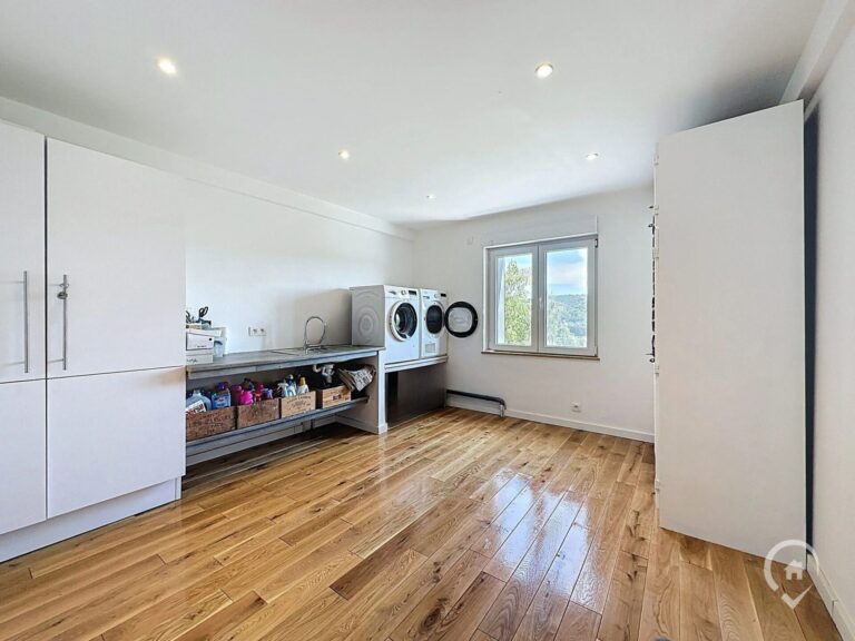 Condrogest - Superbe propriété sur + de 1HA 30A avec vue unique à Hamoir