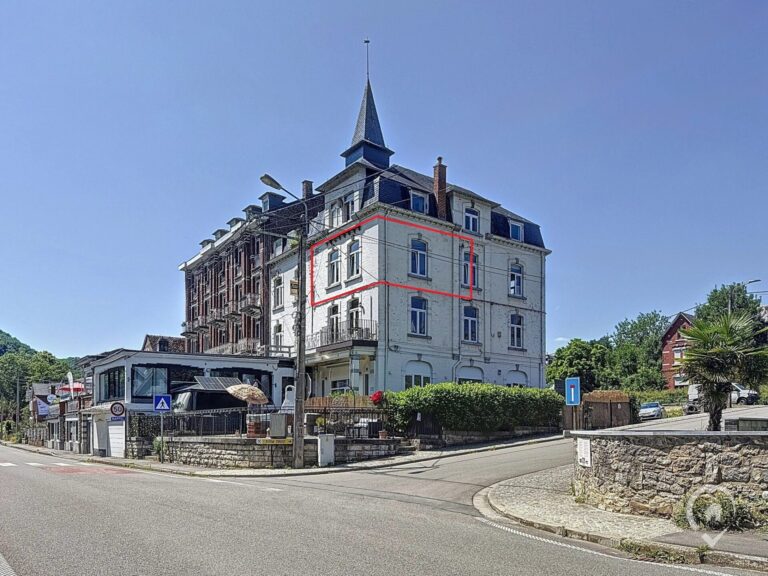 Condrogest - Studio situé sur les bords de Meuse à Waulsort