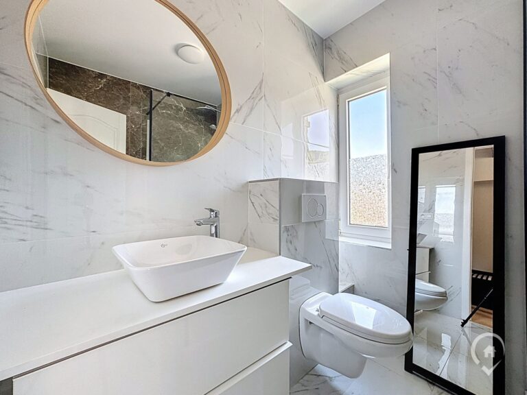 Condrogest - Studio situé sur les bords de Meuse à Waulsort