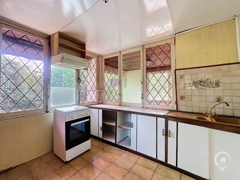 Condrogest - Chalet avec 3 chambres à vendre à Dinant