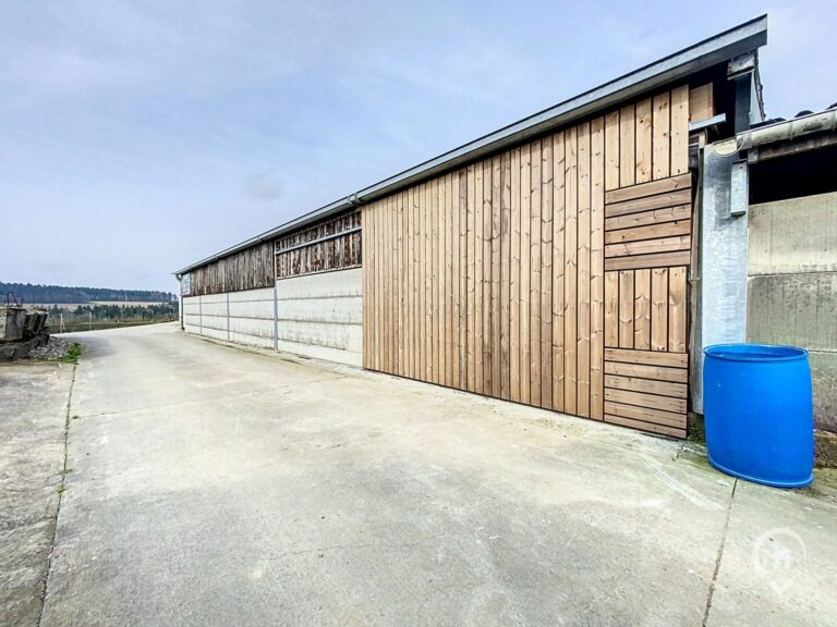 Condrogest - Entrepôt de + de 500m² à vendre à Foy-Notre-Dame