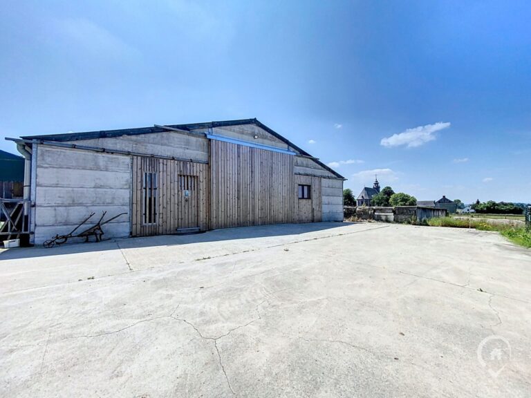 Condrogest - Entrepôt de + de 500m² à vendre à Foy-Notre-Dame