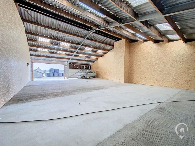Condrogest - Entrepôt de + de 500m² à vendre à Foy-Notre-Dame