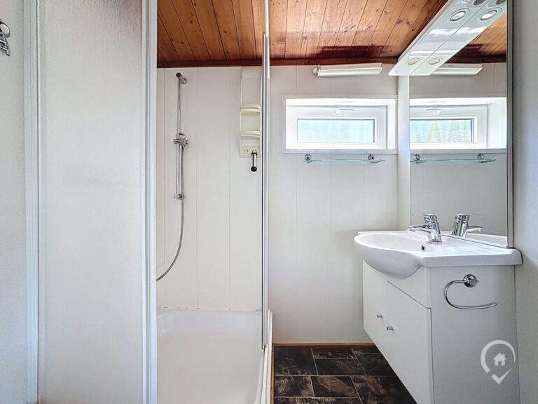 Condrogest - Chalet meublé 2 chambres à vendre à Hastière