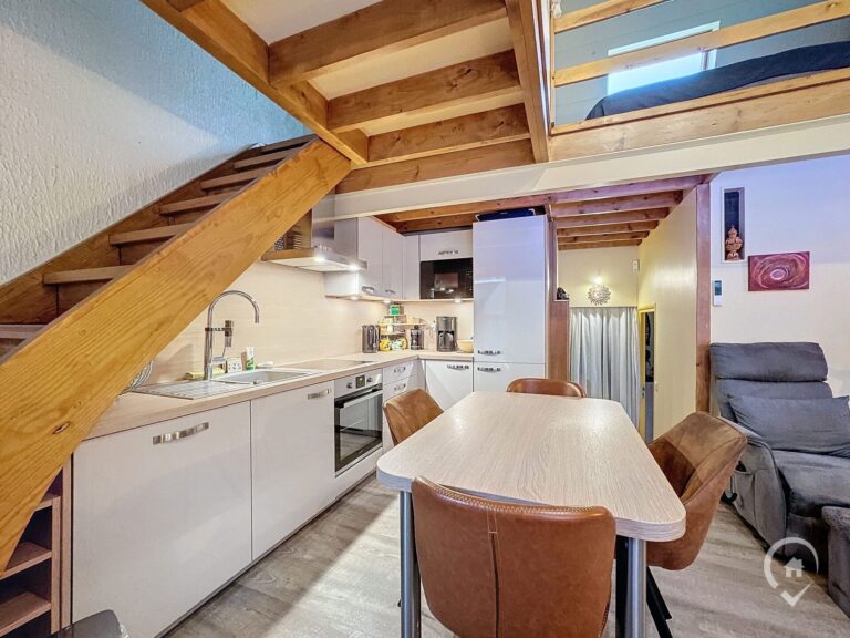 Condrogest - Bungalow avec terrasse 2 chambres à vendre à Hastière