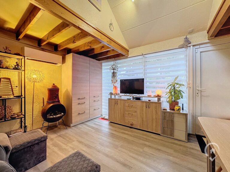 Condrogest - Bungalow avec terrasse 2 chambres à vendre à Hastière