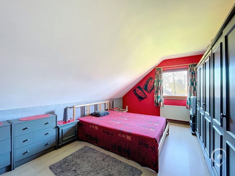 Condrogest - VENDU!! Maison 4 chambres à vendre à Ciney – Idéalement située !