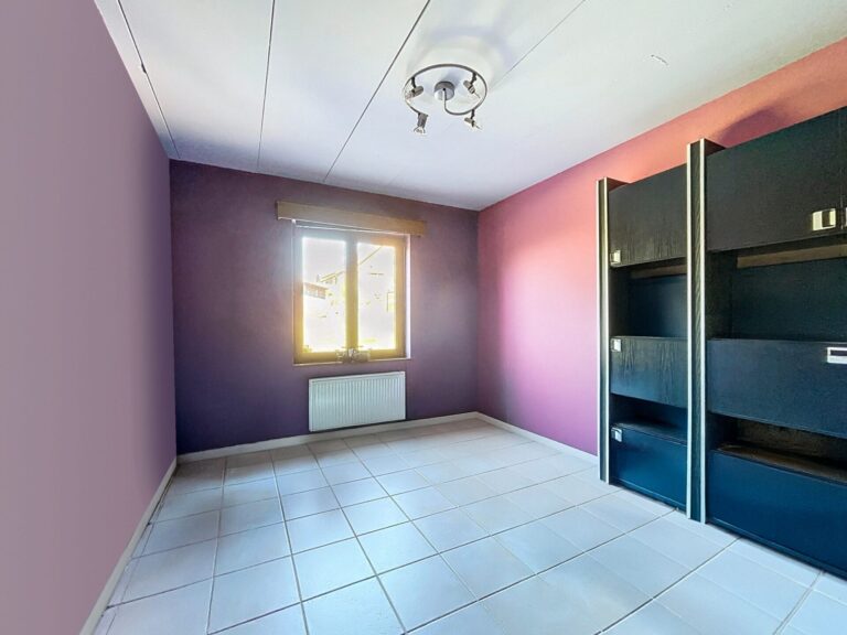 Condrogest - VENDU!! Maison 4 chambres à vendre à Ciney – Idéalement située !