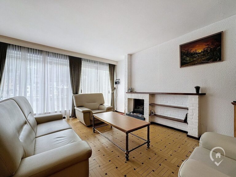 Condrogest - Appartement 3 chambres en bord de Meuse à vendre à Dinant