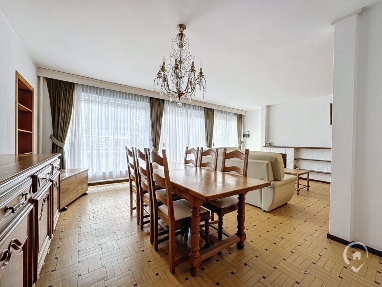 Condrogest - Appartement 3 chambres en bord de Meuse à vendre à Dinant