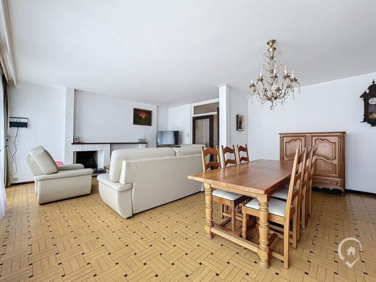 Condrogest - Appartement 3 chambres en bord de Meuse à vendre à Dinant