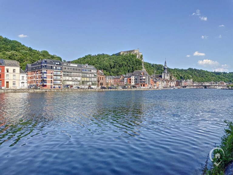 Condrogest - Appartement 3 chambres en bord de Meuse à vendre à Dinant