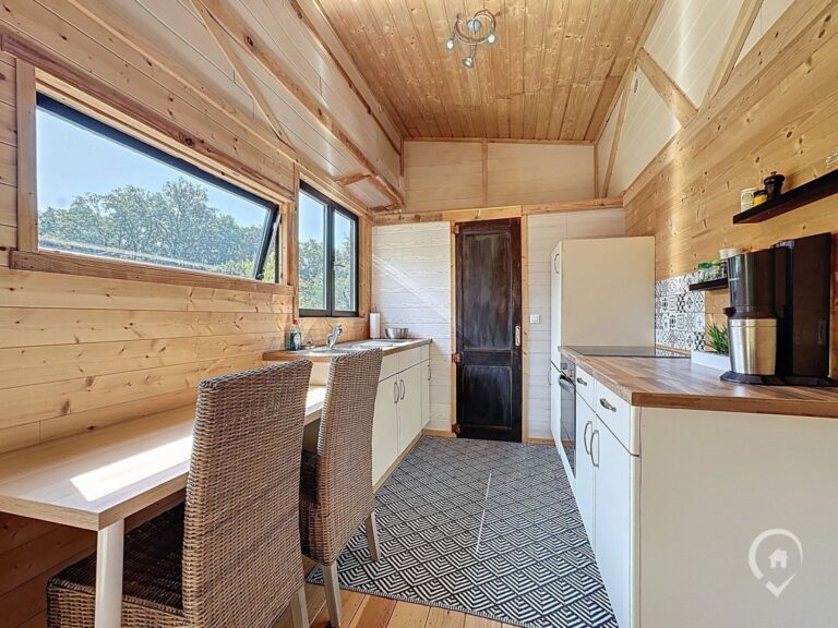 Condrogest - Tiny House sur un terrain privé de 4 ares à vendre à Onhaye