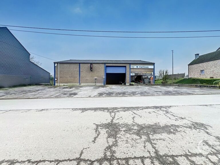 Condrogest - VENDU!!! Entrepôt de 420m² à vendre à Landenne