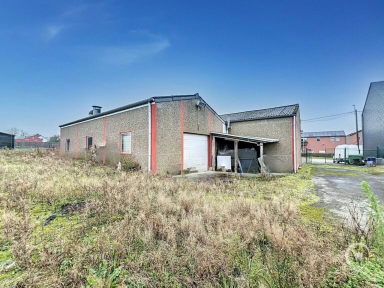 Condrogest - VENDU!!! Entrepôt de 420m² à vendre à Landenne