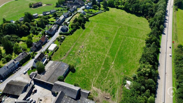 Condrogest - Propriété agricole de 3 hectares à vendre à Dréhance, Dinant