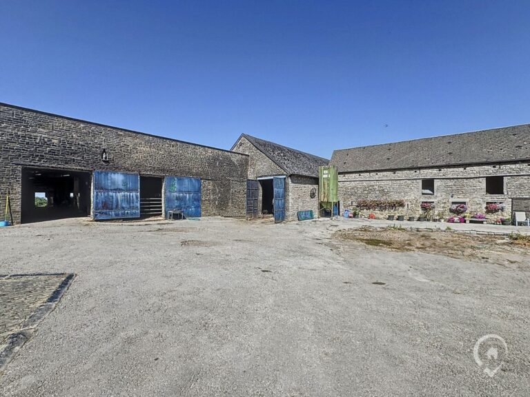 Condrogest - Propriété agricole de 3 hectares à vendre à Dréhance, Dinant