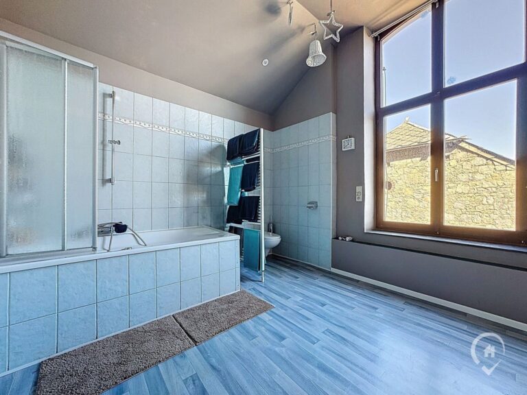 Condrogest - Propriété agricole de 3 hectares à vendre à Dréhance, Dinant