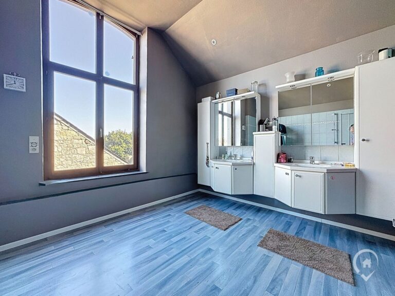 Condrogest - Propriété agricole de 3 hectares à vendre à Dréhance, Dinant