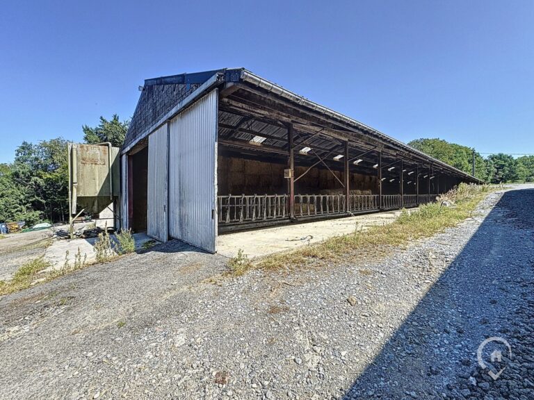 Condrogest - Propriété agricole de 3 hectares à vendre à Dréhance, Dinant