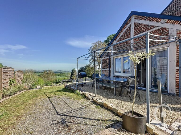 Condrogest - Maison  à vendre à Sevry avec vue imprenable sur la famenne beaurinoise
