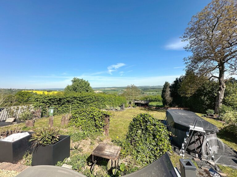 Condrogest - Maison  à vendre à Sevry avec vue imprenable sur la famenne beaurinoise
