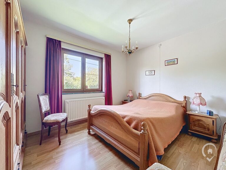 Condrogest - Superbe villa 4 chambres et jardin à vendre à Marche