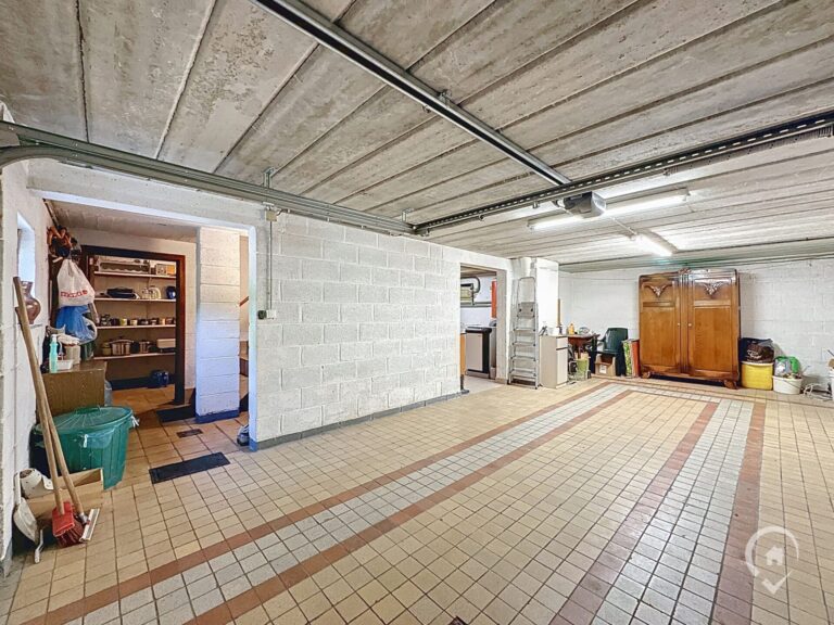 Condrogest - Superbe villa 4 chambres et jardin à vendre à Marche
