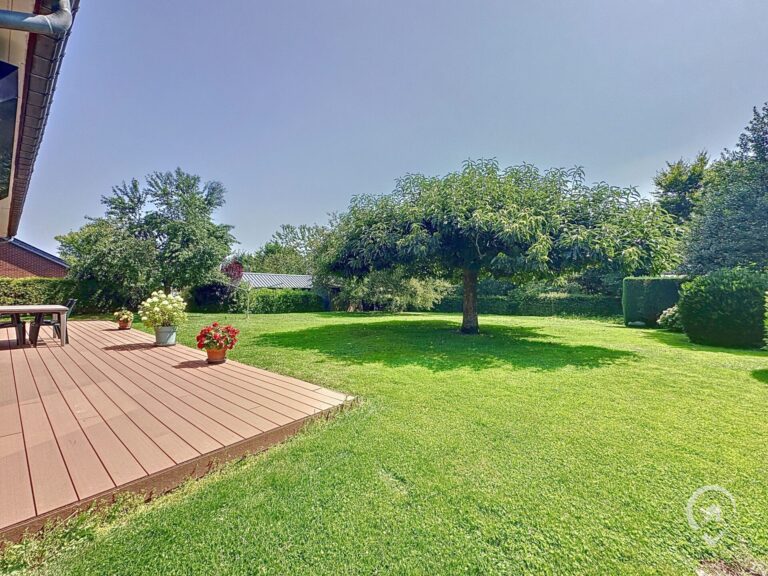 Condrogest - Superbe villa 4 chambres et jardin à vendre à Marche